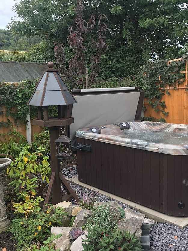Aspen Spas Aspen Spas Quattro Hot Tub 4 Adults 5' × 7' Spa – Compact Design - Hot Tubs