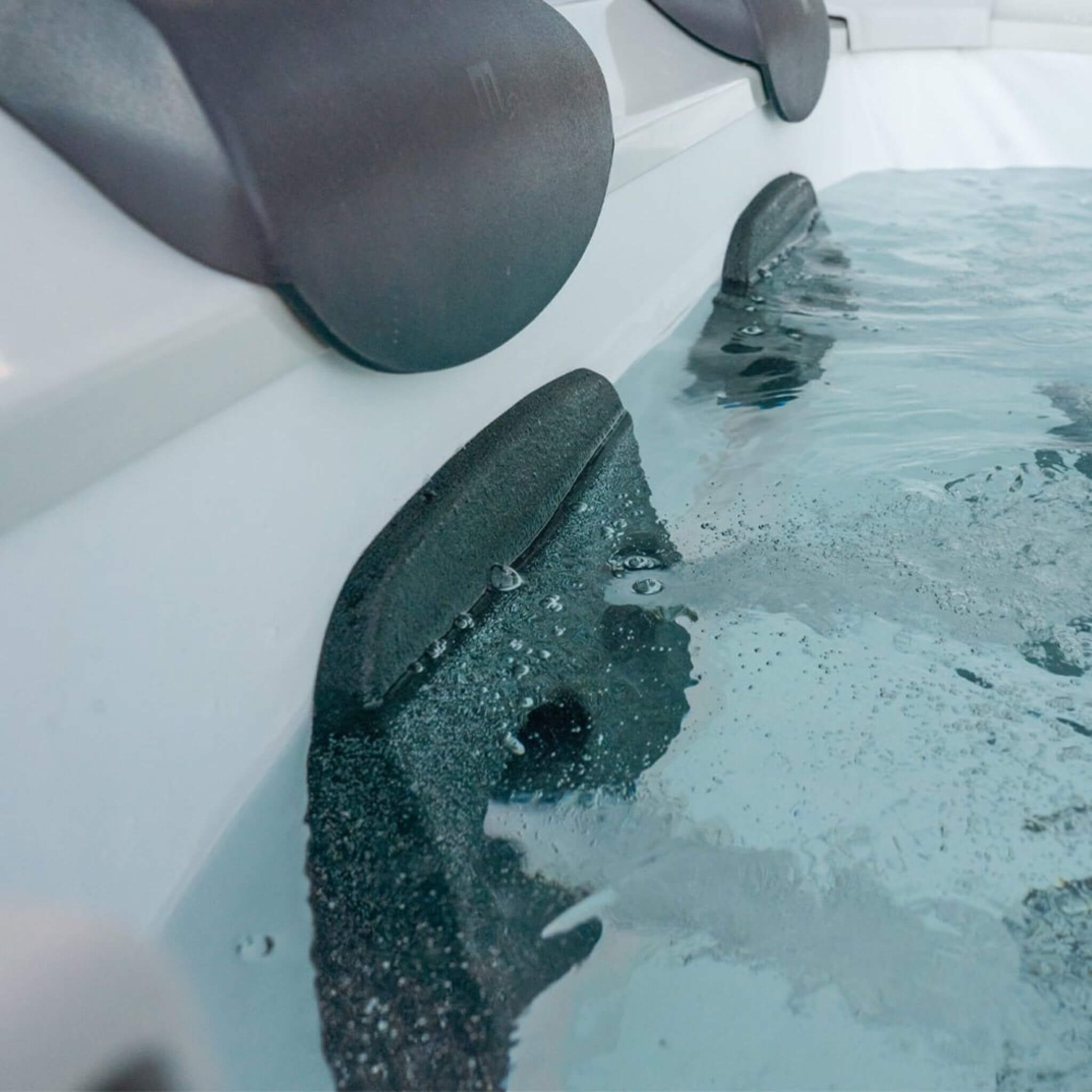 MSpa MSpa Oslo Supreme 6-Person 120 Jets Square Spa W/ LED Lights & Integrated App Control - Hot Tubs