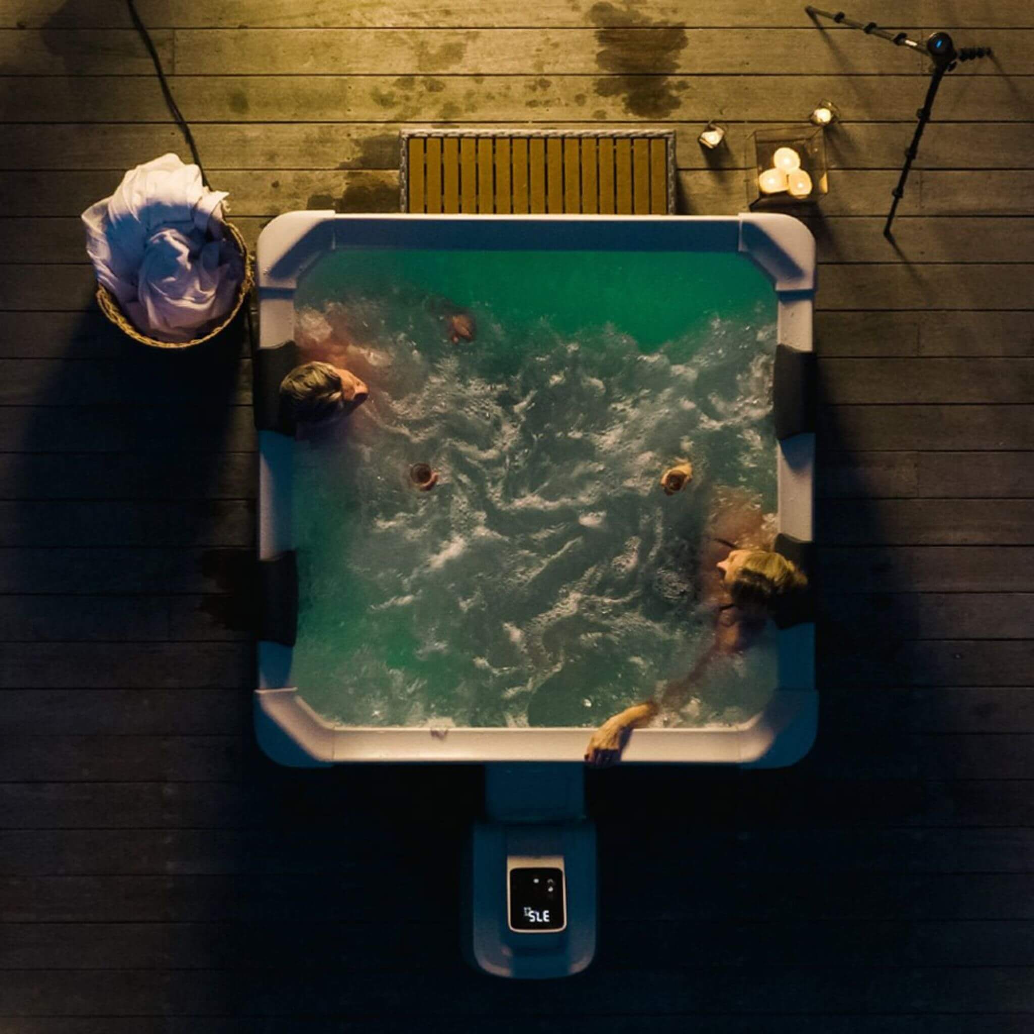 MSpa MSpa Oslo Supreme 6-Person 120 Jets Square Spa W/ LED Lights & Integrated App Control - Hot Tubs