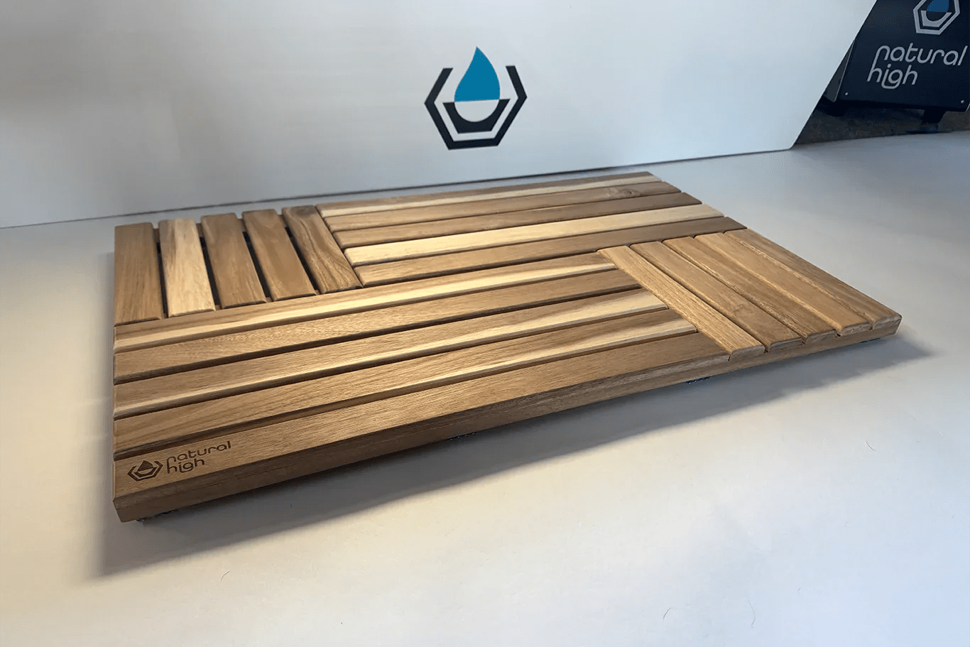 Natural Hight Natural High™ Acacia Wooden Drip Mat - Accessories