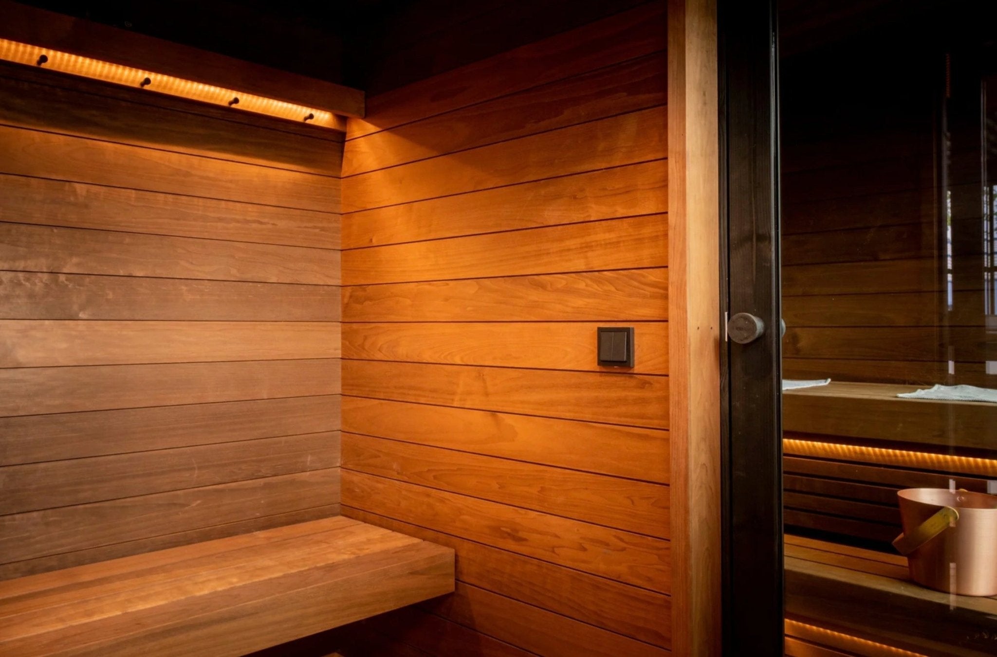 ThermaSol ThermaSol Nordic Misty Outdoor Changing Room With Single Entrance - Changing Room
