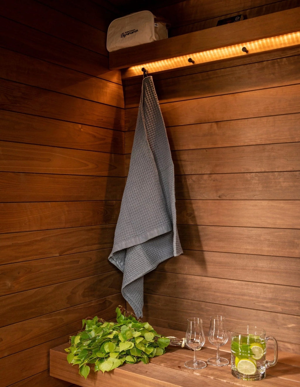ThermaSol ThermaSol Nordic Misty Outdoor Changing Room With Single Entrance - Changing Room